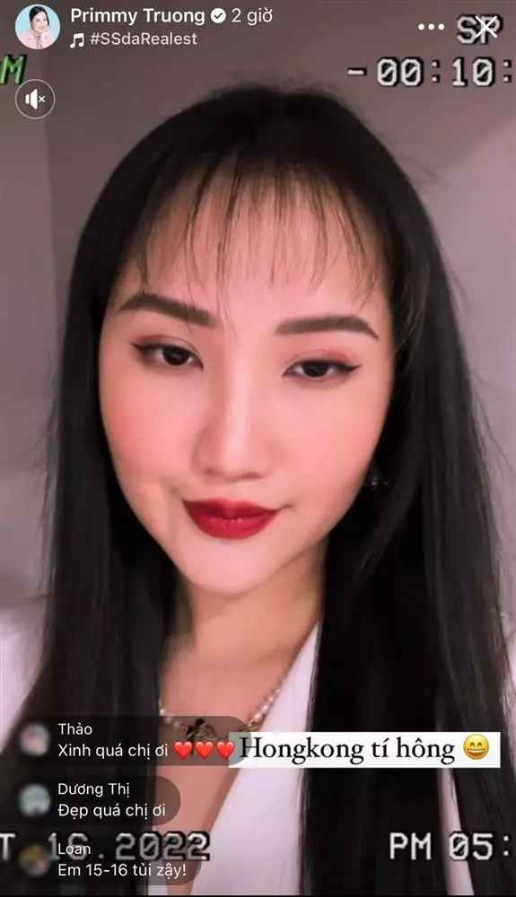 Song con gái hiệu trưởng một trường chuyên đào tạo người đẹp đi thi nhan sắc nổi tiếng tại TP.HCM này được nhận xét khá hợp với style make-up vừa đăng tải.