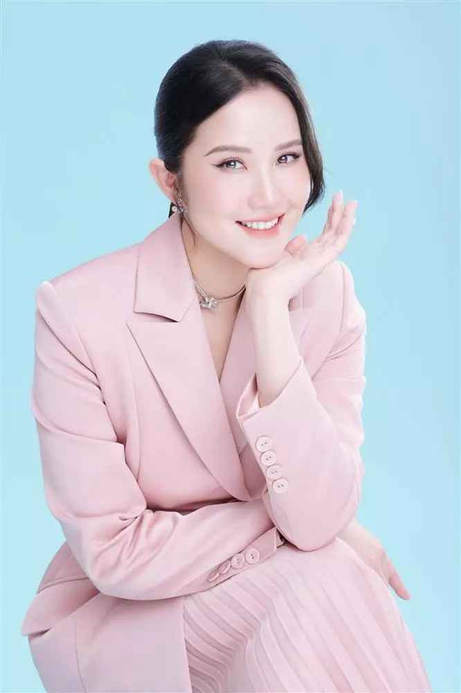 Ngoài ra, mọi người nhận thấy Primmy Trương đang ngày nhuận sắc sau 1 năm sinh con cho Phan Thành.