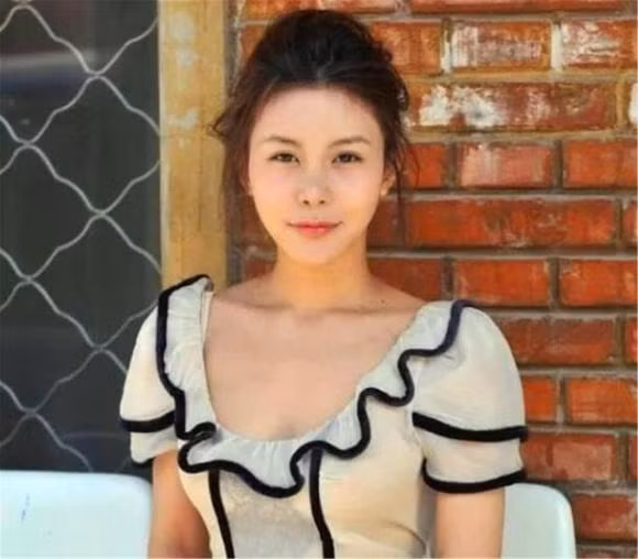 Trích nguồn từ Sina cho biết, 9 năm sau ngày Mã Nặc có câu nói gây bão, cô cho biết bản thân tham gia chương trình chỉ vì lý do công việc.