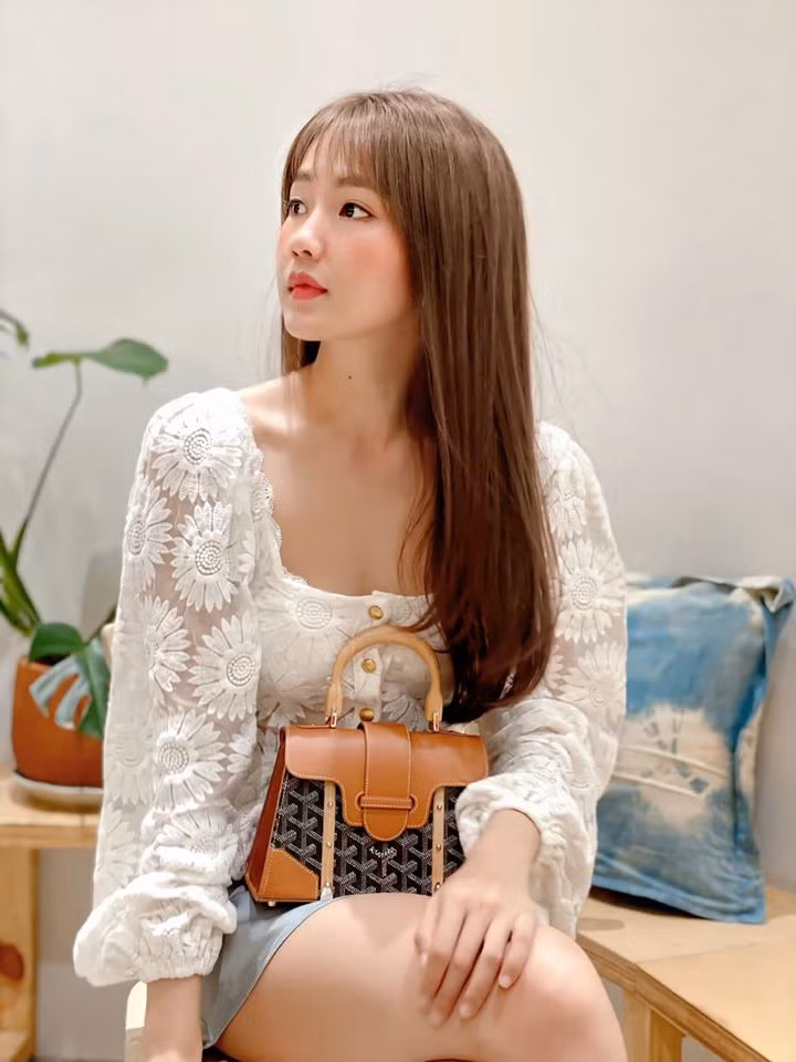 Đối với những người theo dõi Kiều Trinh Xíu trong thời gian qua, hẳn quen thuộc với một cô gái năng động, hồn nhiên và vui vẻ.