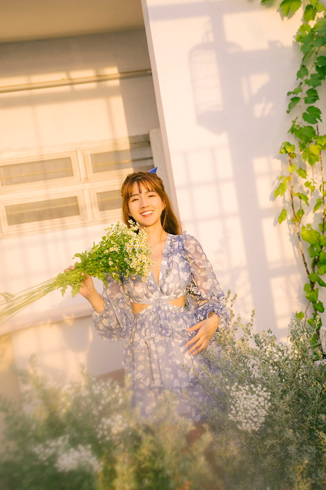 Theo tiết lộ, sản phẩm nghệ thuật mới của Kiều Trinh là sitcom về gia đình vô cùng ăn khách ở Hàn Quốc và đã được chuyển thể rất thành công tại Việt Nam.