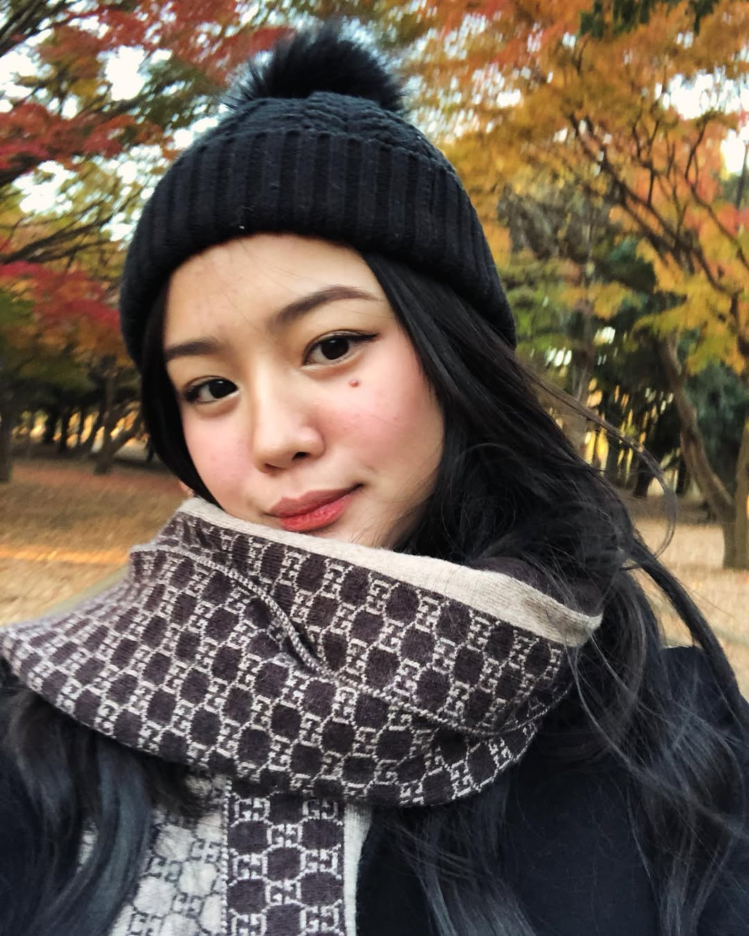 Nhìn hình ảnh tràn đầy năng lượng của cô, fan Việt lập tức gọi tên Bà Tưng.