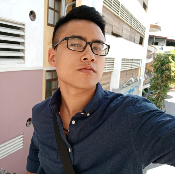 Sau khi bức ảnh xuất hiện bên gái lạ của GDucky lên sóng nhiều người đặt nghi vấn và tò mò về danh tính của nữ chính nhưng chính chủ chưa lên tiếng.