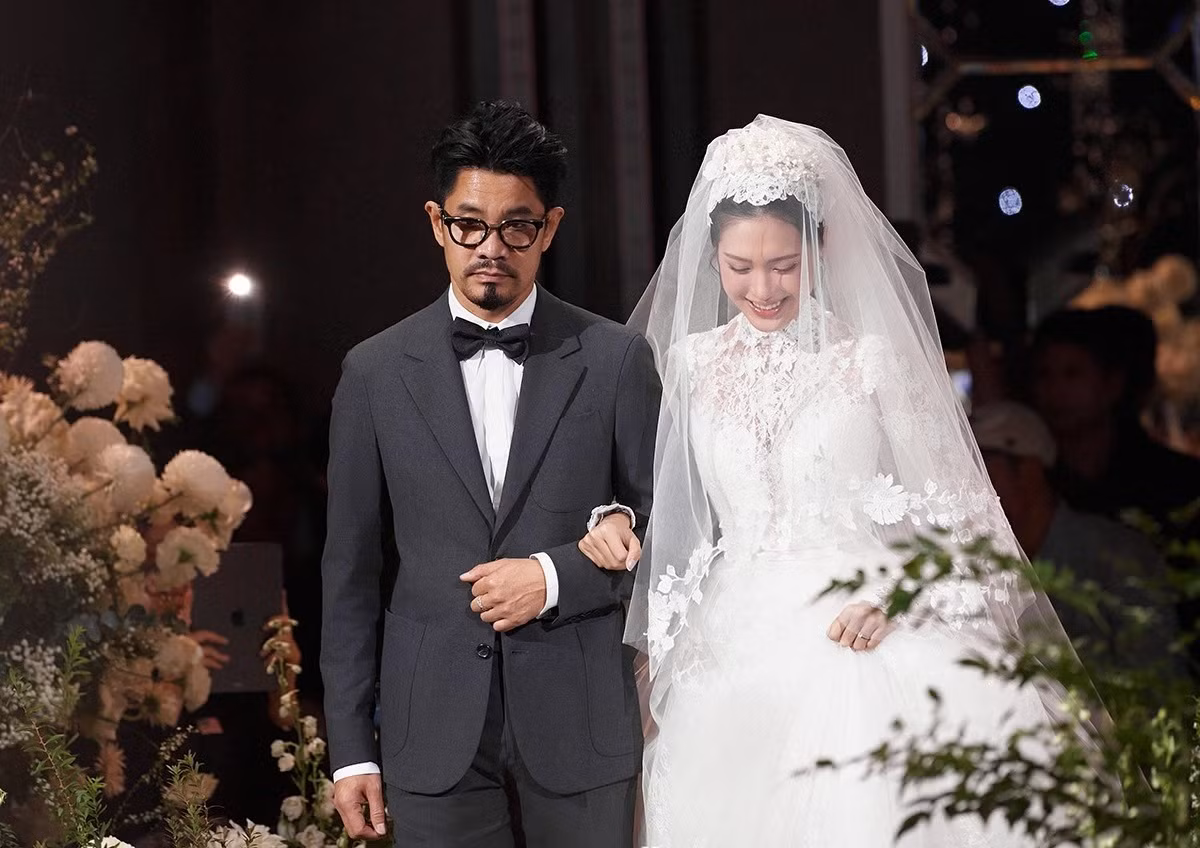 Trên trang cá nhân, ông Sơn viết ngắn gọn: "Happy birthday my angel! (Chúc mừng sinh nhật thiên thần của bố - PV). Vẫn thế con nhé...".