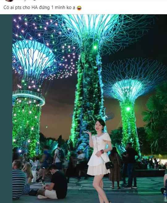 Mới đây, Huỳnh Anh hào hứng chia sẻ bức ảnh xinh đẹp bản thân. Khoảnh khắc ghi lại bạn gái cũ Quang Hải check-in tại một địa điểm trông rất lộng lẫy, sang chảnh.