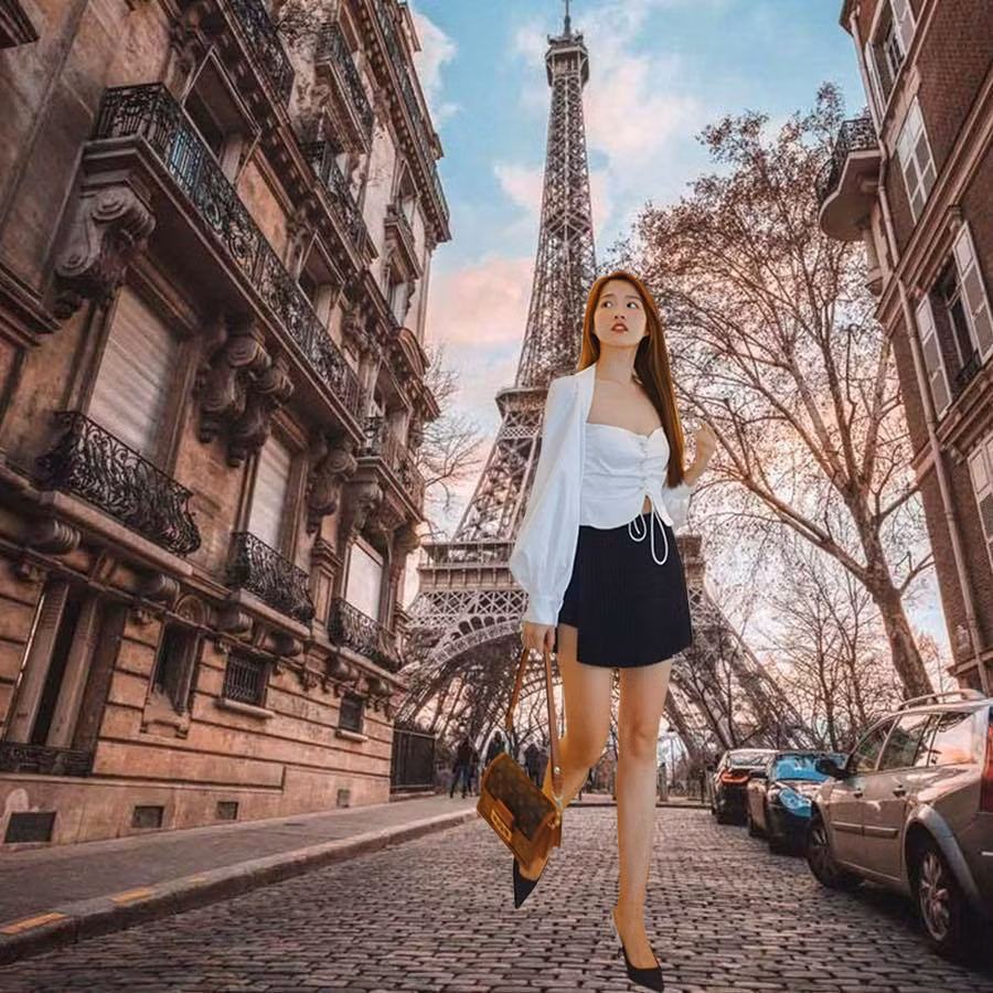 Một chiều sải bước tại Paris của Kiều Trinh được các fan giúp đỡ.