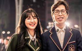 Tuy nhiên, phía dưới bức ảnh, dân tình lại dồn hết sự chú ý vào việc Ngân Sát Thủ và ViruSs chung khung hình.