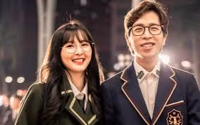 Tuy nhiên, phía dưới bức ảnh, dân tình lại dồn hết sự chú ý vào việc Ngân Sát Thủ và ViruSs chung khung hình.