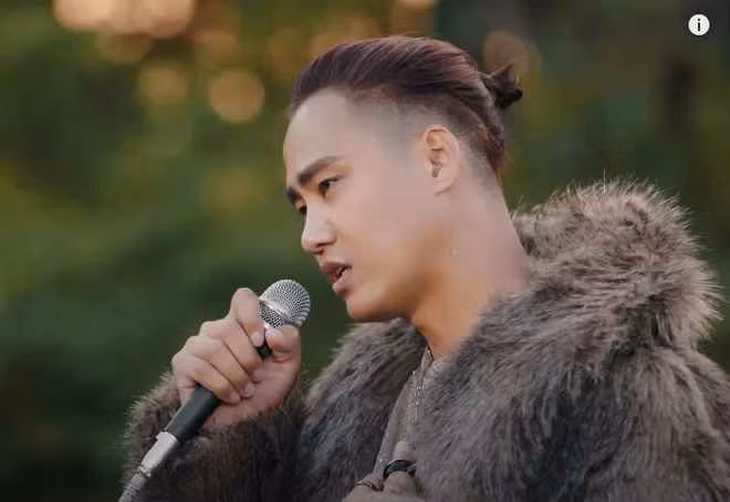 Sau khi vợ cũ Hương Lê thông báo chính thức ly hôn ngày 15/4, TikToker Cường Tráng Sĩ dường như không có động thái.