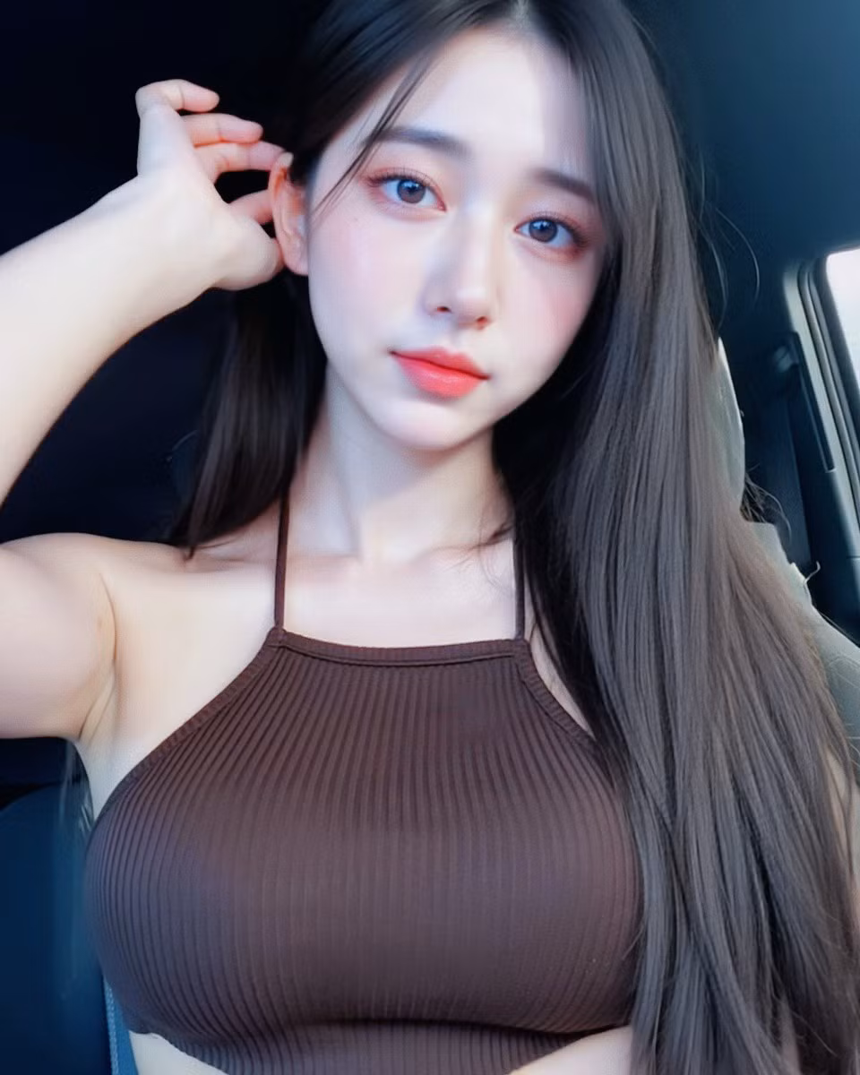 Với thân hình hoàn hảo kết hợp giữa nét ngọt ngào và sự nóng bỏng, Wang Yu Chin thực sự là tâm điểm chú ý.