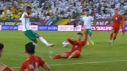 Sự trở lại của Duy Mạnh là điều vô cùng cần thiết đối với đội tuyển Việt Nam lúc này bởi hàng thủ của các "chiến binh sao vàng" quá tan nát.