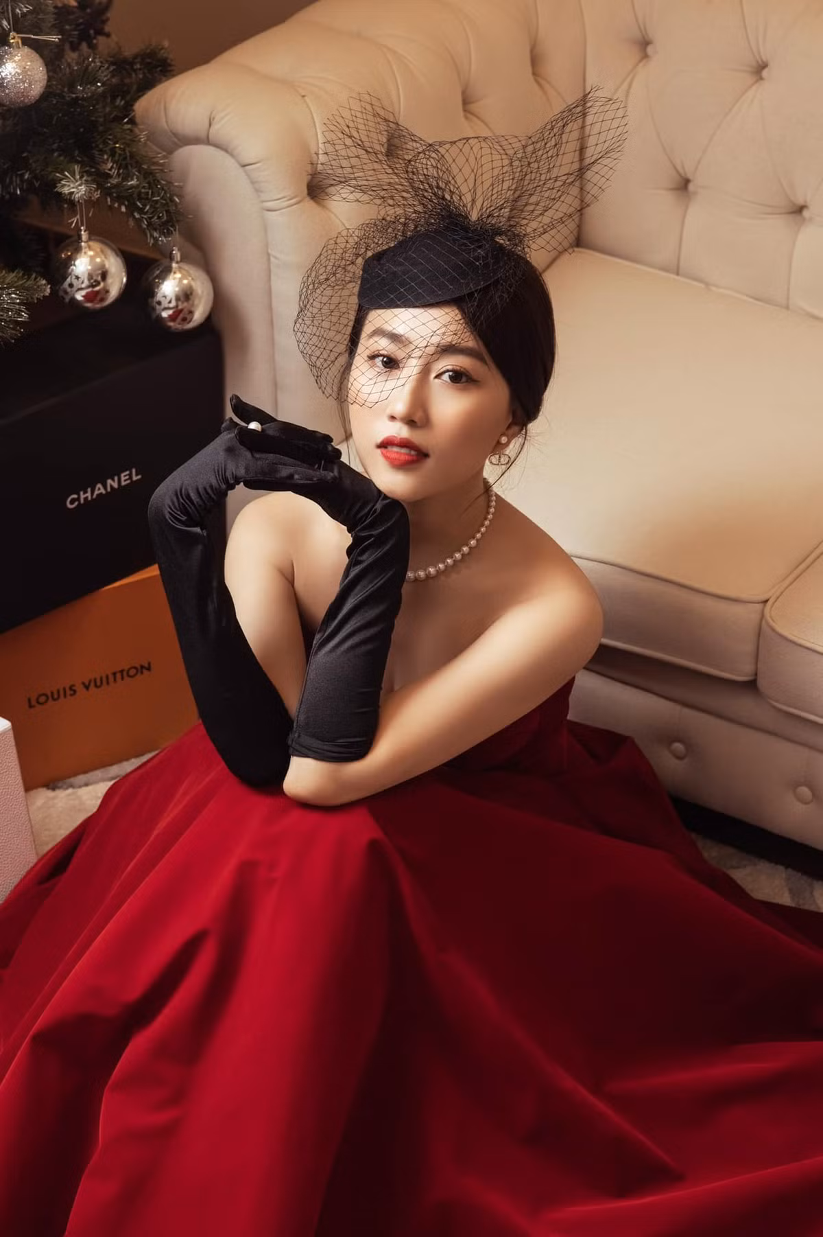 Con đường nghệ thuật của Hồng Loan được cho là vô cùng thuận lợi khi liên tục được mời tham gia những bộ phim ăn khách.