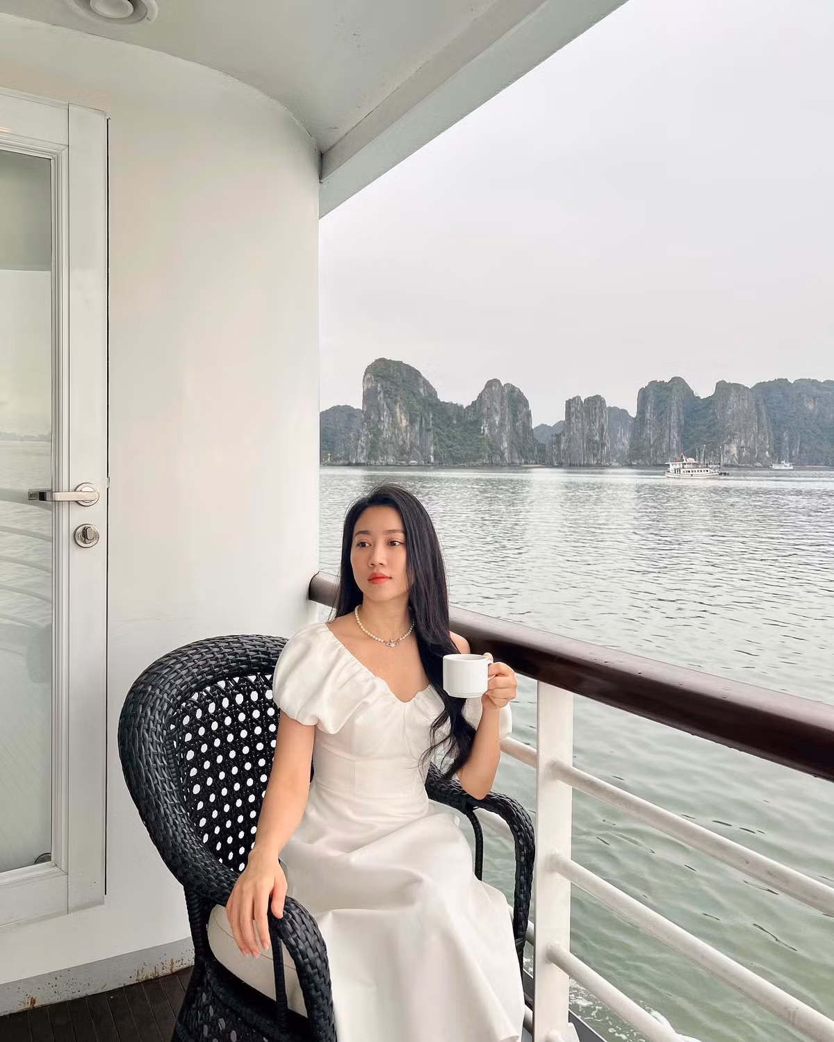 Sau nhiều năm hoạt động nghệ thuật, nàng hot girl trong sáng năm nào có sự thay đổi ngoạn mục về nhan sắc.