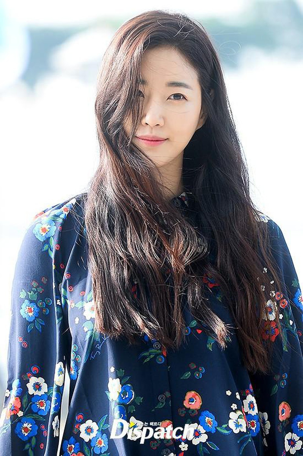 Trước đó, tấm ảnh chụp selfie của Kim Sa Rang cũng khiến cư dân mạng không khỏi trầm trồ dù chỉ trang điểm nhẹ, cũng không cần tạo dáng hay ăn mặc cầu kỳ.