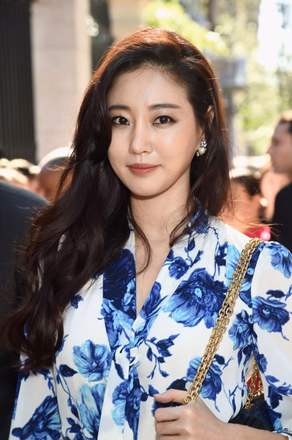 Nhan sắc của Kim Sa Rang thường gắn liền với những danh hiệu như “Hoa hậu sở hữu gương mặt đẹp nhất” hay “Hoa hậu sở hữu vòng một khủng nhất” xứ Hàn.