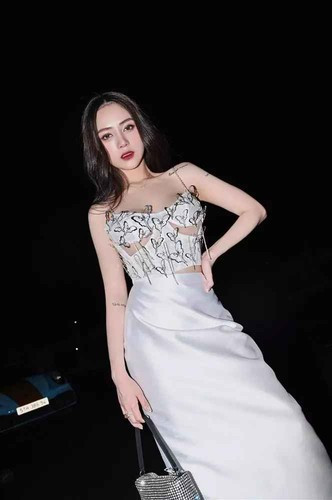 Cháu ngoại đầu của Minh Nhựa là một bé trai, gọi là Jayden, chào đời hồi tháng 3/2020.