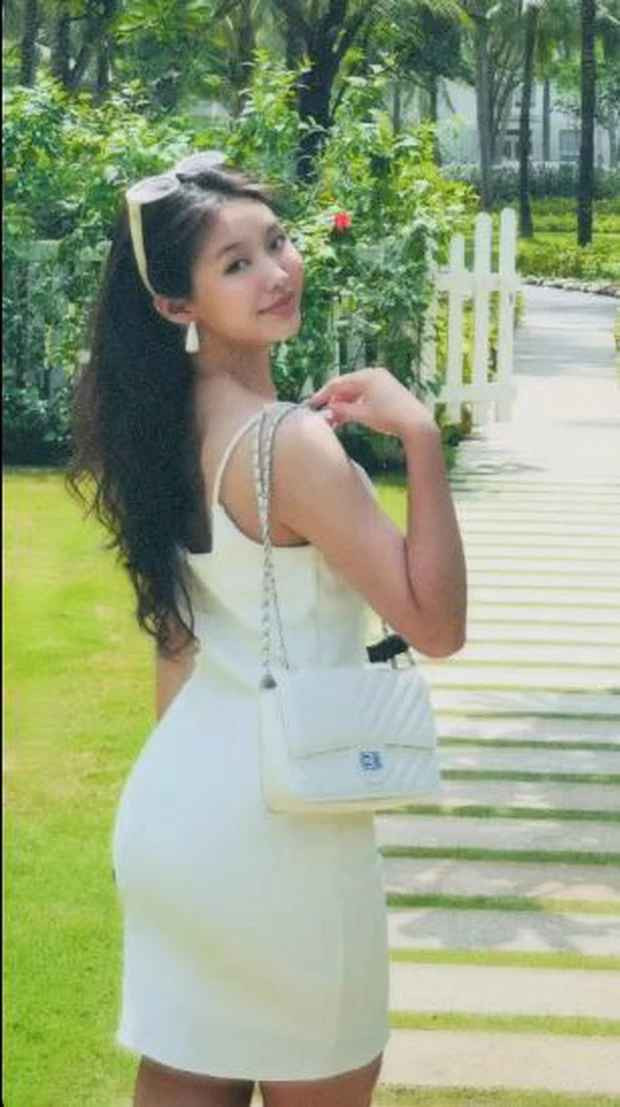 Không chỉ học tập giỏi giang, Huệ Anh còn có gen thể thao từ mẹ. Cô luyện tập rất đa dạng. Không chỉ chạy marathon mà còn kick-boxing, cầu lông/tennis.