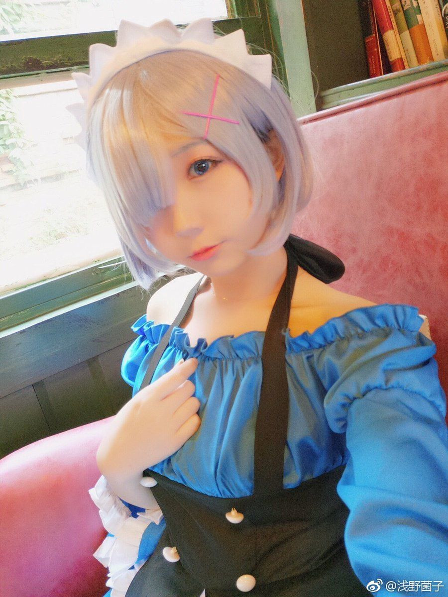 Thời gian gần đây, các fan của Jun Zi Wang đang cảm thấy rất bất ngờ, xen lẫn một sự thích thú không hề nhẹ khi nàng streamer / coser cũng đã dần dần chuyển đổi phong cách thời trang.