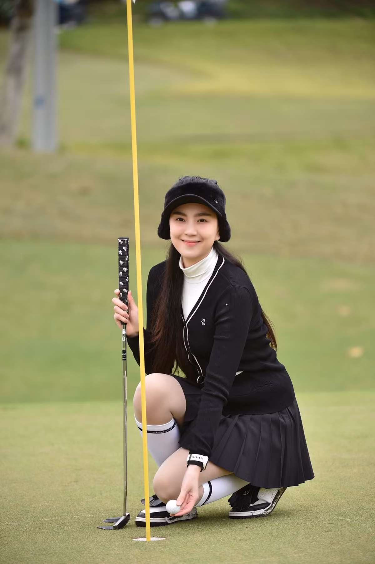 MC Mai Ngọc chăm chỉ luyện tập các bộ môn như: chạy bộ, bơi lội, pilates, gym và đặc biệt nhất chính là golf - bộ môn được mệnh danh là "thể thao nhà giàu".