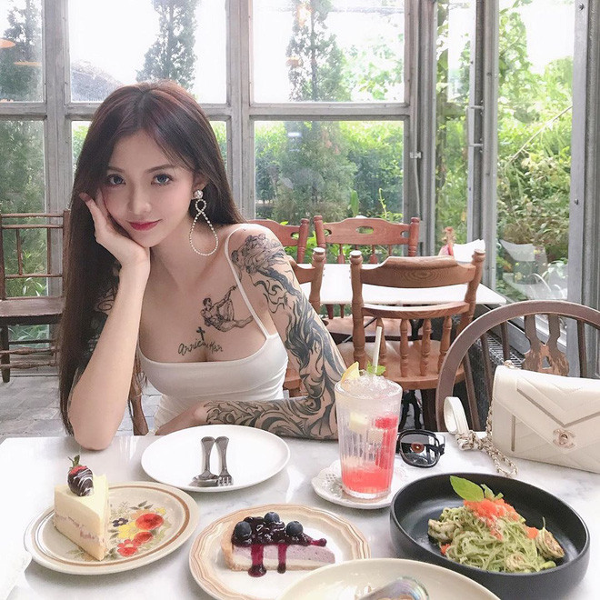 Body không chút khuyết điểm của Kira là giấc mơ của rất nhiều cô gái.