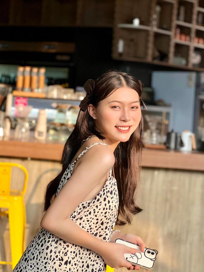 Trước khi trở thành một cô gái trọn vẹn và sở hữu vẻ đẹp quyến rũ như hiện tại, Khánh An từng trải qua hành trình gian nan tìm về giới tính thật của mình.