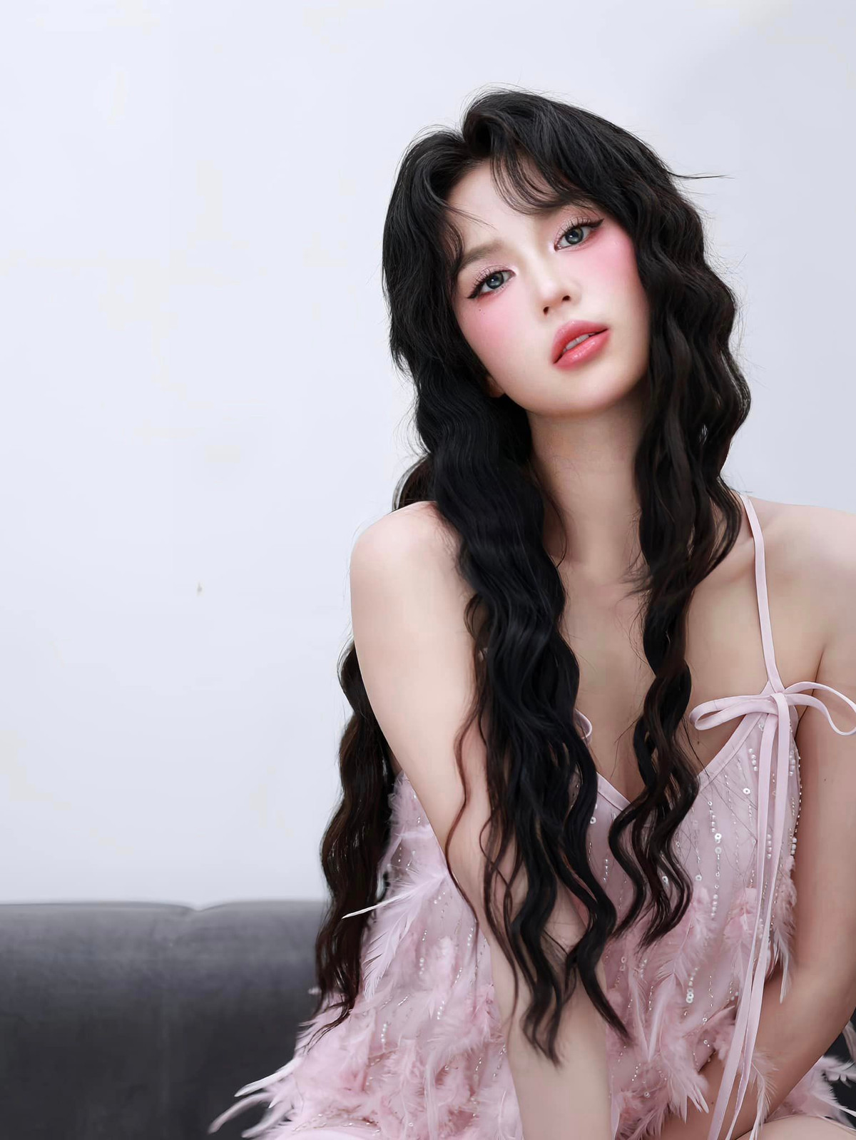 Khoảnh khắc như nêu trên đã đánh dấu màn trở lại của Ngọc Trinh với danh hiệu "nữ hoàng nội y" và thu về gần 50.000 lượt yêu thích, bỏ xa những hình ảnh gần đây.