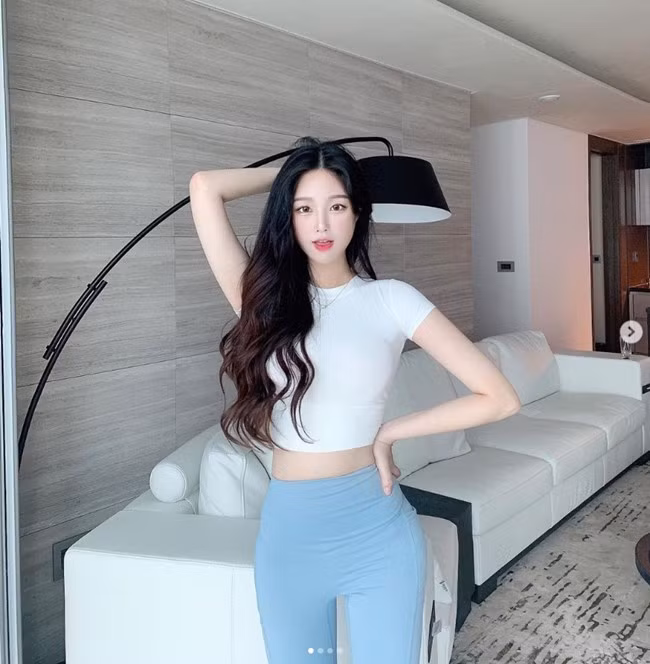 Người đẹp Hàn Quốc hiện là chủ của tài khoản Instagram với gần 1 triệu người hâm mộ.