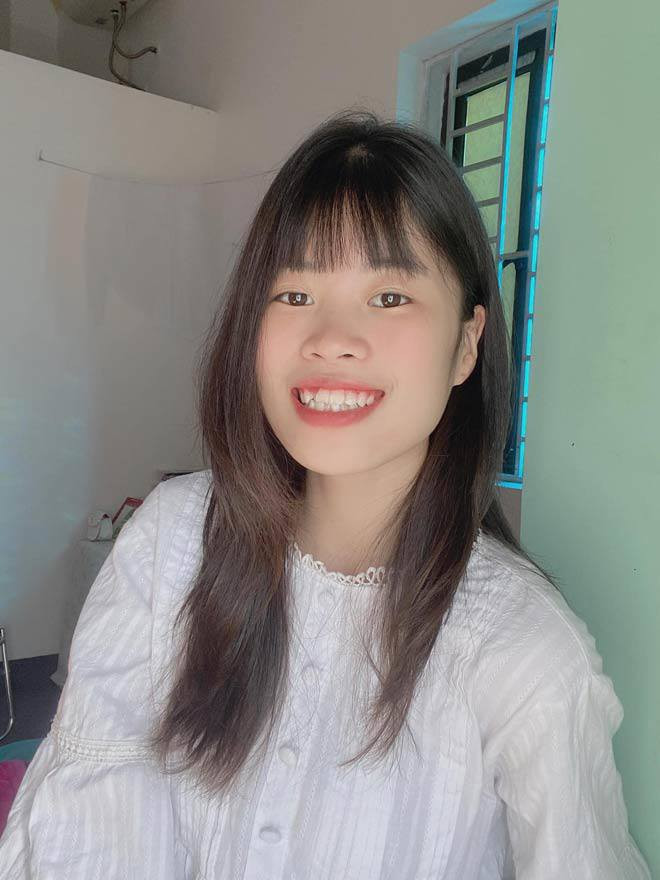 Thùy Dung cho hay, cô rất bất ngờ khi bản thân nổi tiếng theo cách này. Cô nàng chơi TikTok vốn chỉ để giải trí, khi rảnh rỗi thì quay video và chia sẻ nhưng không ngờ những video đó lại trở nên “viral” trên mạng xã hội.