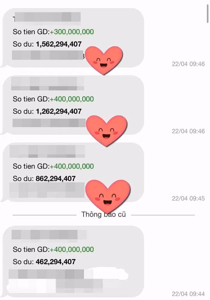 Mới đây trên trang cá nhân, Thùy Dương khiến nhiều người phải bất ngờ khi khoe tài khoản có số dư khủng và chưa hết cô nàng còn chứng minh số tiền mình kiếm được nhảy theo từng phút.