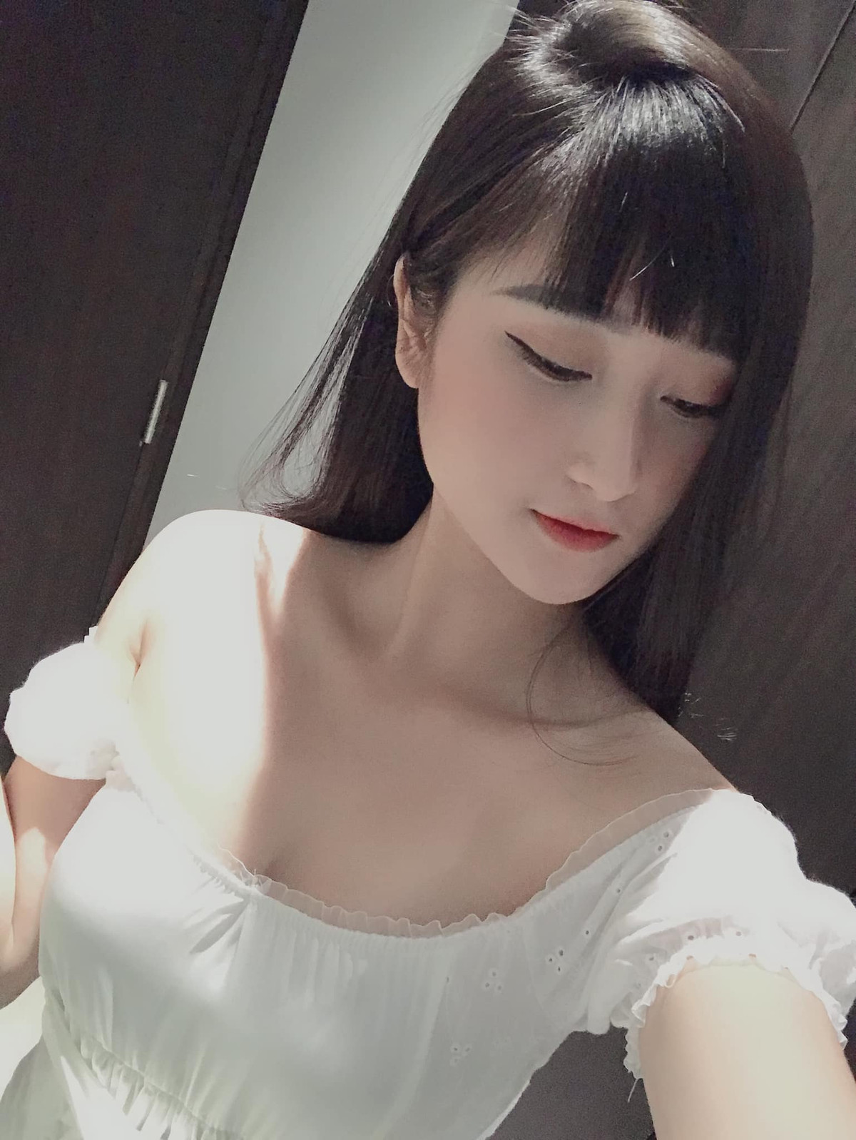 Sở hữu nhan sắc thanh tú, cùng cách ăn mặc thời trang, trẻ trung, Thùy Dương và cầu thủ Huy Hùng đã được coi là cặp đôi “tiên đồng ngọc nữ”, xứng đôi vừa lứa.