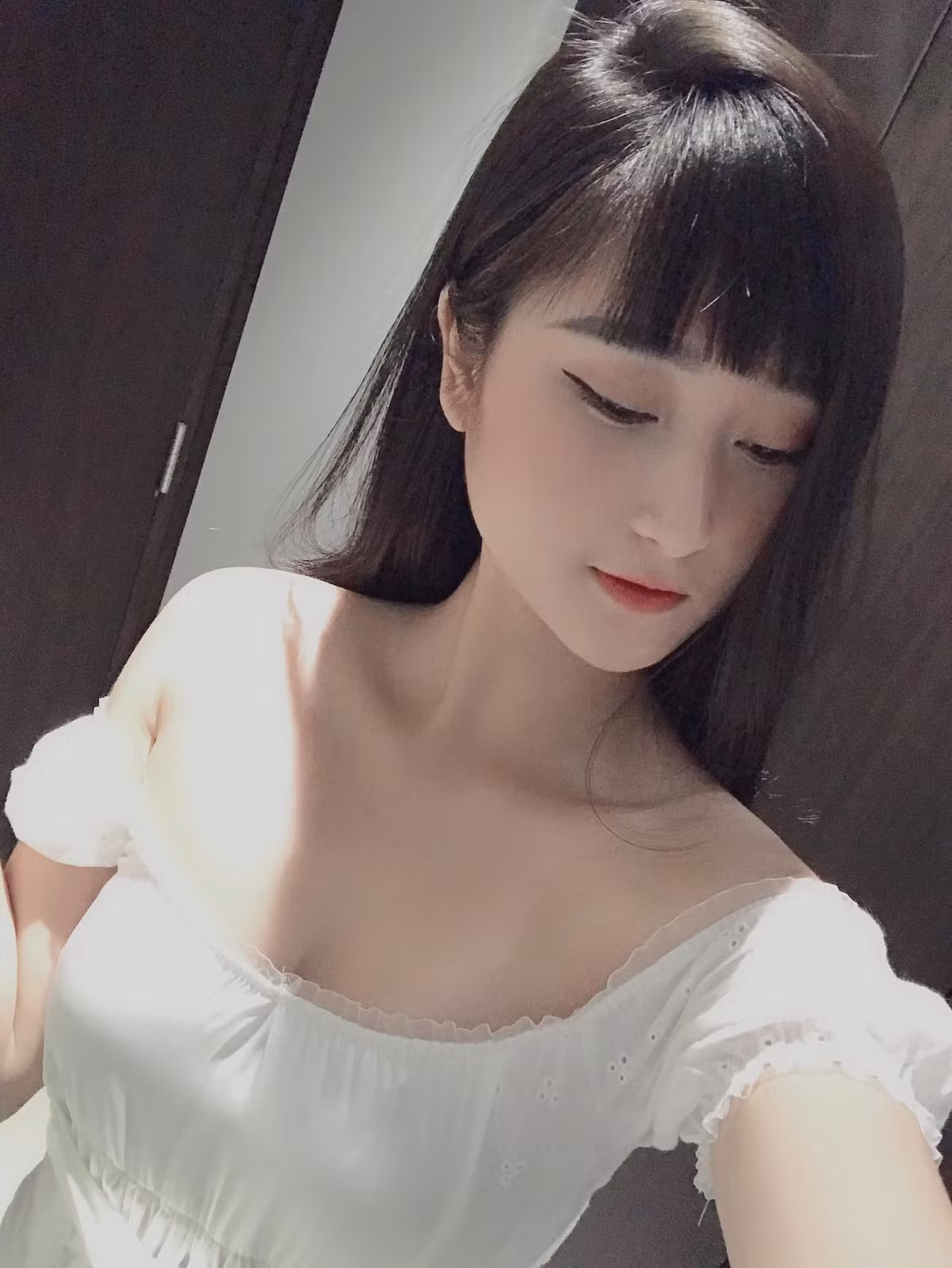 Sở hữu nhan sắc thanh tú, cùng cách ăn mặc thời trang, trẻ trung, Thùy Dương và cầu thủ Huy Hùng đã được coi là cặp đôi “tiên đồng ngọc nữ”, xứng đôi vừa lứa.