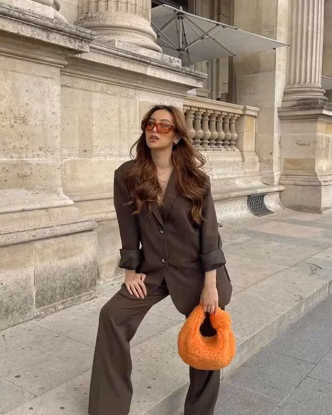 Với phong cách thời thượng và vẻ ngoài xinh đẹp, Instagram cá nhân của Ashleigh thu hút tới hơn 119.000 lượt theo dõi.