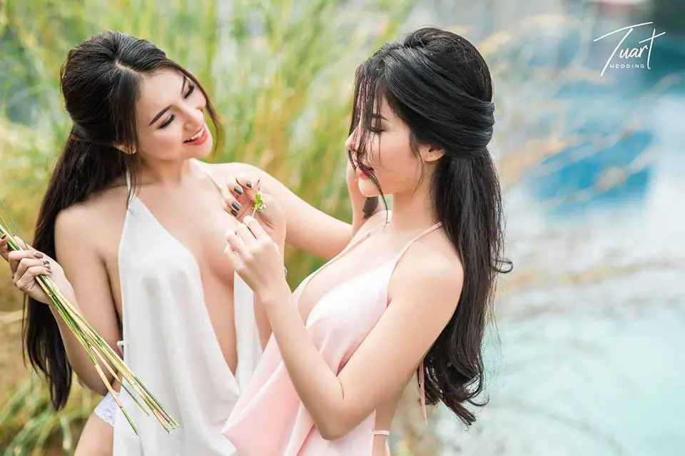 Sau khi bộ ảnh Tuyệt tình cốc của Nga Tây và Quỳnh Ruby lên sóng đã nhận về nhiều ý kiến trái chiều cho rằng nó khá dung tục.