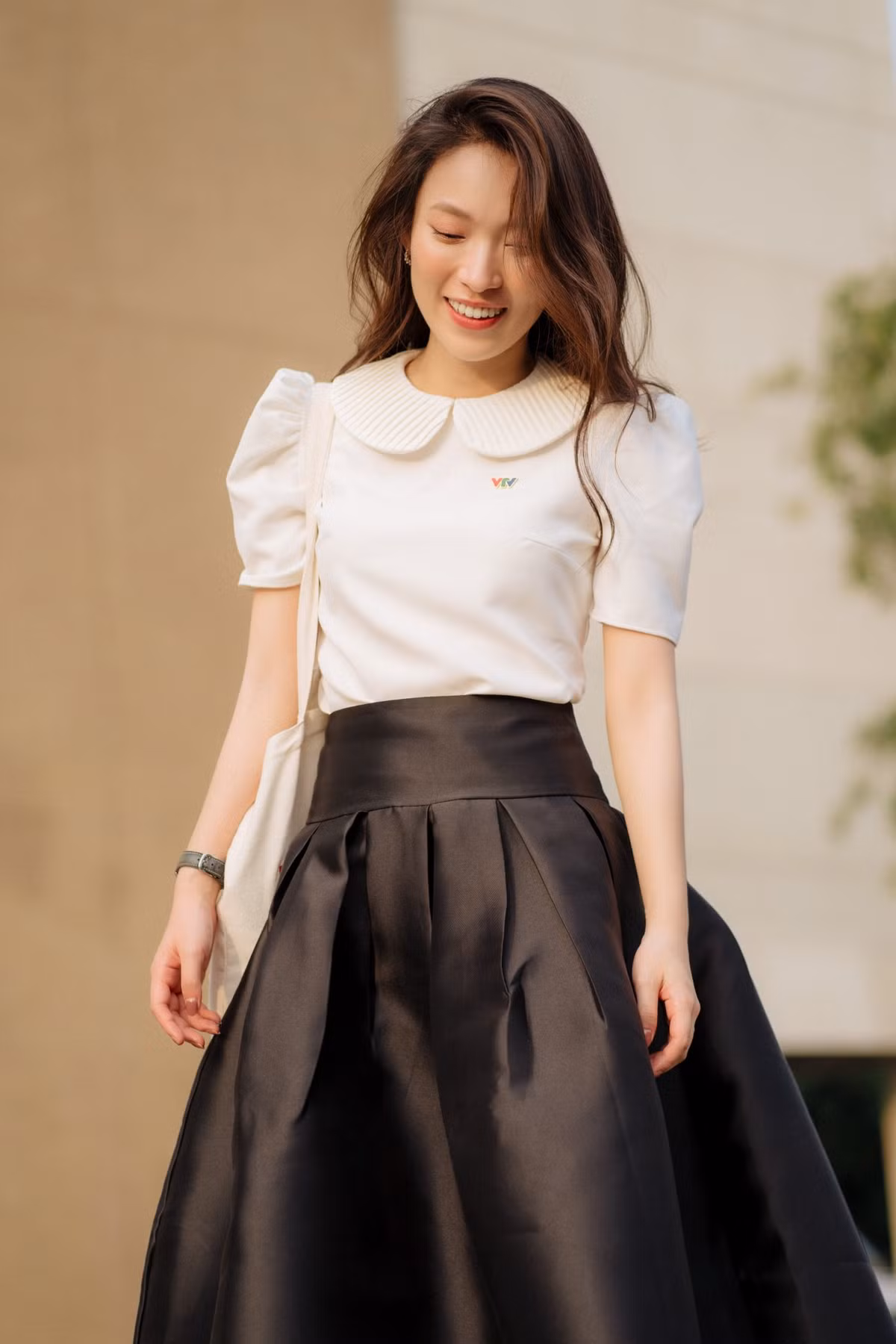 Trải qua hơn 1 năm trên cương vị MC của Đường Lên Đỉnh Olympia, Khánh Vy cho biết bản thân cô có nhiều thay đổi. Từ kỹ năng chuyên môn, góc nhìn để làm khán giả hài lòng và mang đến nhiều giá trị tốt đẹp hơn.