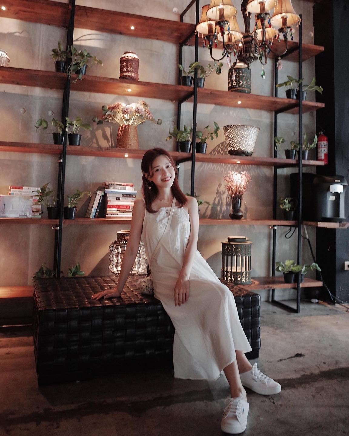 Ở tuổi 32, nữ MC 9X gây ấn tượng nhờ gương mặt ngây thơ cùng thân hình gợi cảm. Trên mạng xã hội, Lý Mạn Oánh đăng tải nhiều hình ảnh cuộc sống thường nhật.