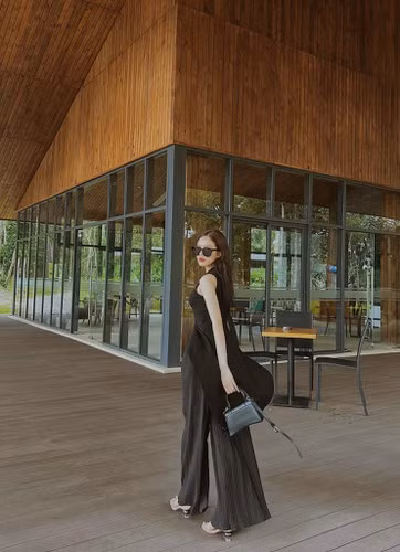 Tuy nhiên, vợ chồng nam streamer vẫn dành cho nhau tình cảm thuần túy, trong sáng nhất ngay cả khi đã về chung nhà.