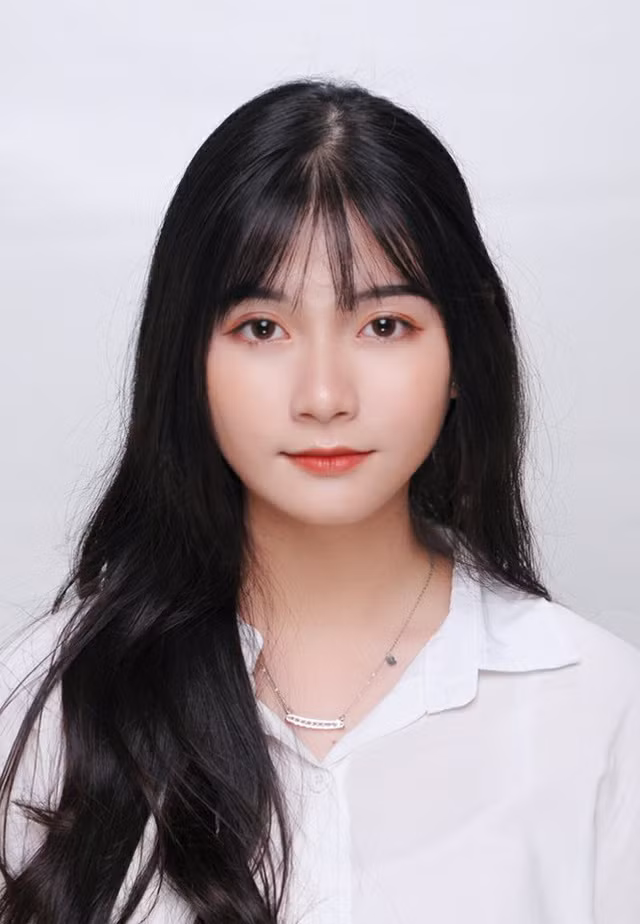 Tuy nhiên, xác định vấn đề học tập vẫn là điều quan trọng nhất ở thời điểm hiện tại. Nên trước khi nhận lời bất cứ nhiếp ảnh gia nào, Thục Linh đều cân nhắc giờ giấc khá kĩ lưỡng.