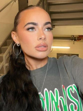 Mặc dù được thực hiện các thủ thuật như bình thường, nhưng ngay sau khi tiêm filler miễn phí, Burko nhận thấy một vài dấu hiệu không ổn, khi môi mỗi lúc một sưng to hơn, như thể đã bị biến dạng.