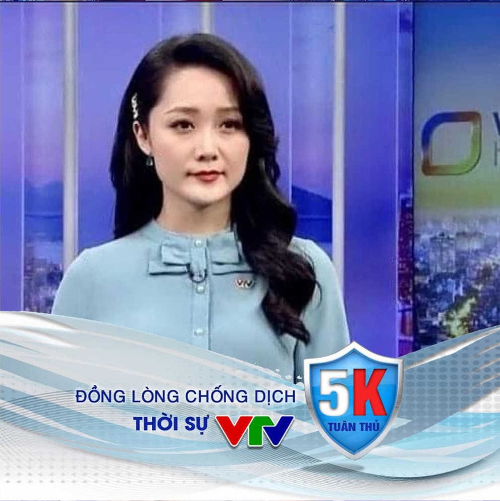 Mặc dù đạt thủ khoa Khoa diễn viên của Đại học Sân khấu Điện ảnh nhưng gái xinh Thu Hà lại học Ngoại Thương theo ý kiến gia đình.