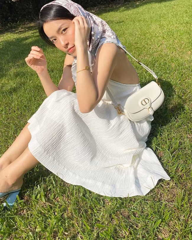 Dù sở hữu hình thể "vạn người mê" nhưng cô nàng vẫn được bạn trai gọi yêu là "mập". Loạt ảnh tình cảm đời thường của cặp đôi thu hút nhiều lượt theo dõi.