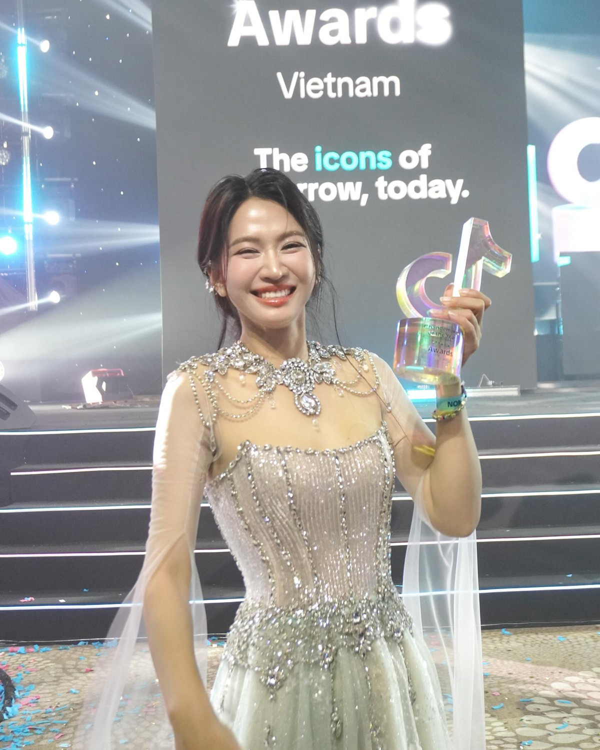 Dù xuất phát điểm là một TikToker, nhưng Lê Bống đã và đang khẳng định vị thế của mình trong làng giải trí Việt.