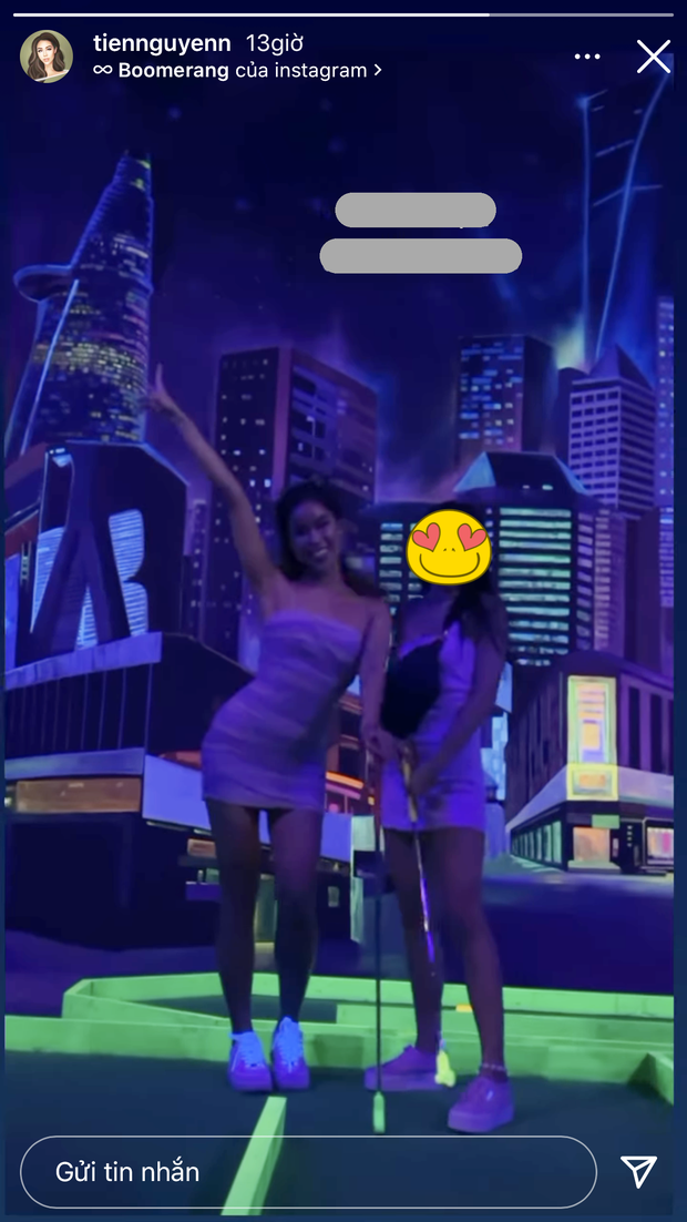 Theo đó, Tiên Nguyễn hào hứng đăng ảnh check-in cuối tuần một địa điểm vui chơi ở TP HCM. Ái nữ nhà họ Nguyễn vốn thuộc hệ ham quẩy nên chuyện này không có gì lạ, điều gây chú ý là đường cong body ngút ngàn của cô nàng trong chiếc váy quây bó sát.