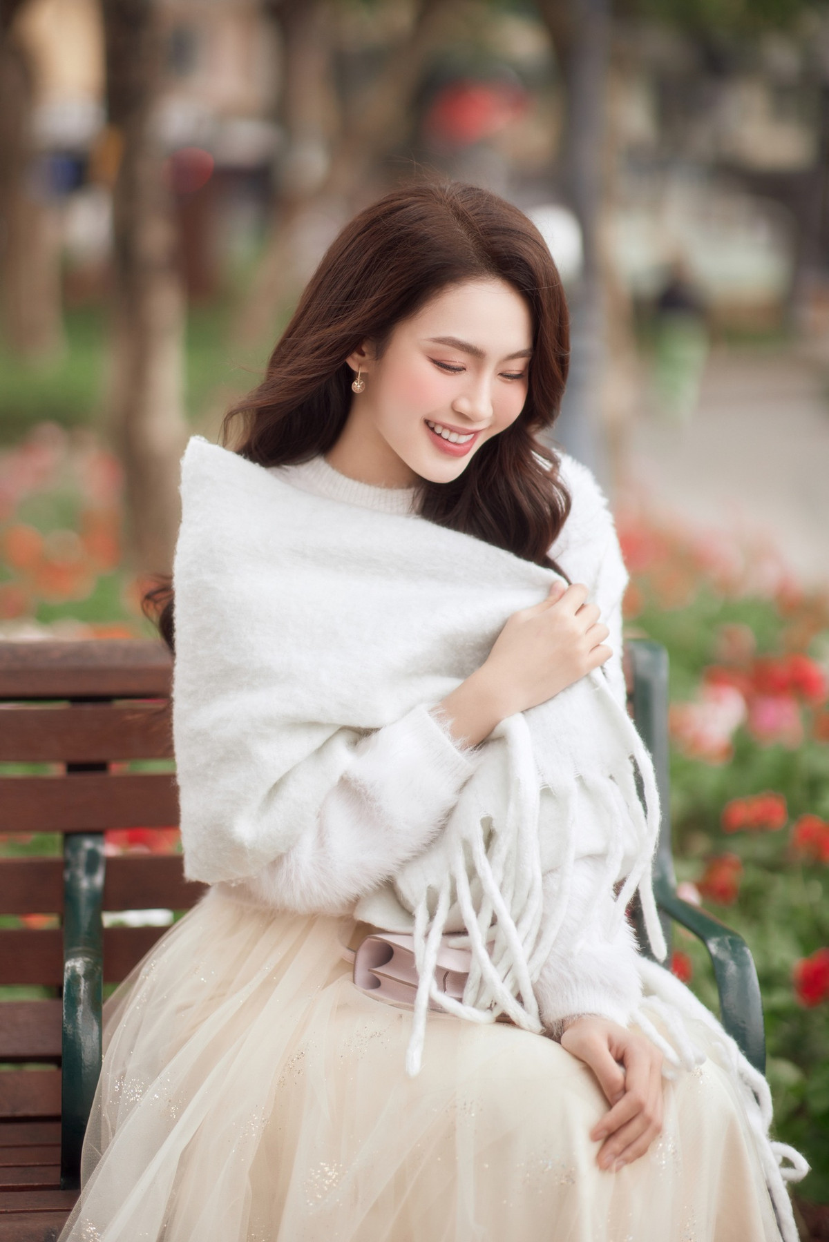 Gái xinh gốc Nghệ An cao 1m70, nặng 50kg, sở hữu số đo 3 vòng lần lượt là: 84-60-93cm.