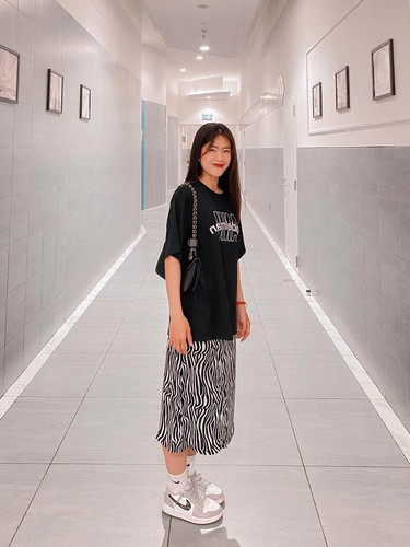 Bây giờ chỉ ra ai ở các đội tôi đều nắm vững bởi mọi thứ như nằm trong lòng bàn tay mình rồi. Chỉ mong rằng sẽ có nhiều em, nhiều cháu thi đấu bóng đá nhiều hơn để có thêm nhiều gương mặt đóng góp cho đội tuyển nữ" - HLV trưởng đội tuyển nữ Việt Nam cho biết thêm.