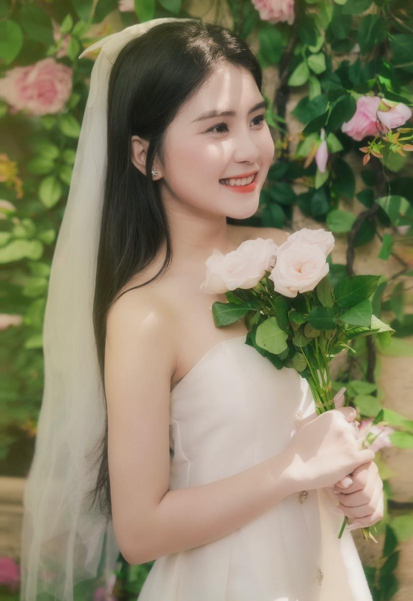 Ngân cảm thấy hạnh phúc khi được theo đuổi ngành học yêu thích, sống đúng với những gì bản thân mong muốn.