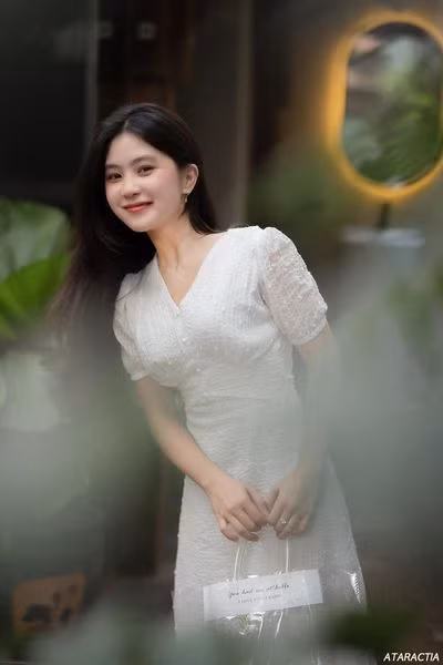 Bích Ngân luôn ý thức được nhiệm vụ quan trọng nhất của sinh viên là học tập. Nữ sinh biết cách sắp xếp, cân bằng thời gian giữa việc học và các sở thích cá nhân.