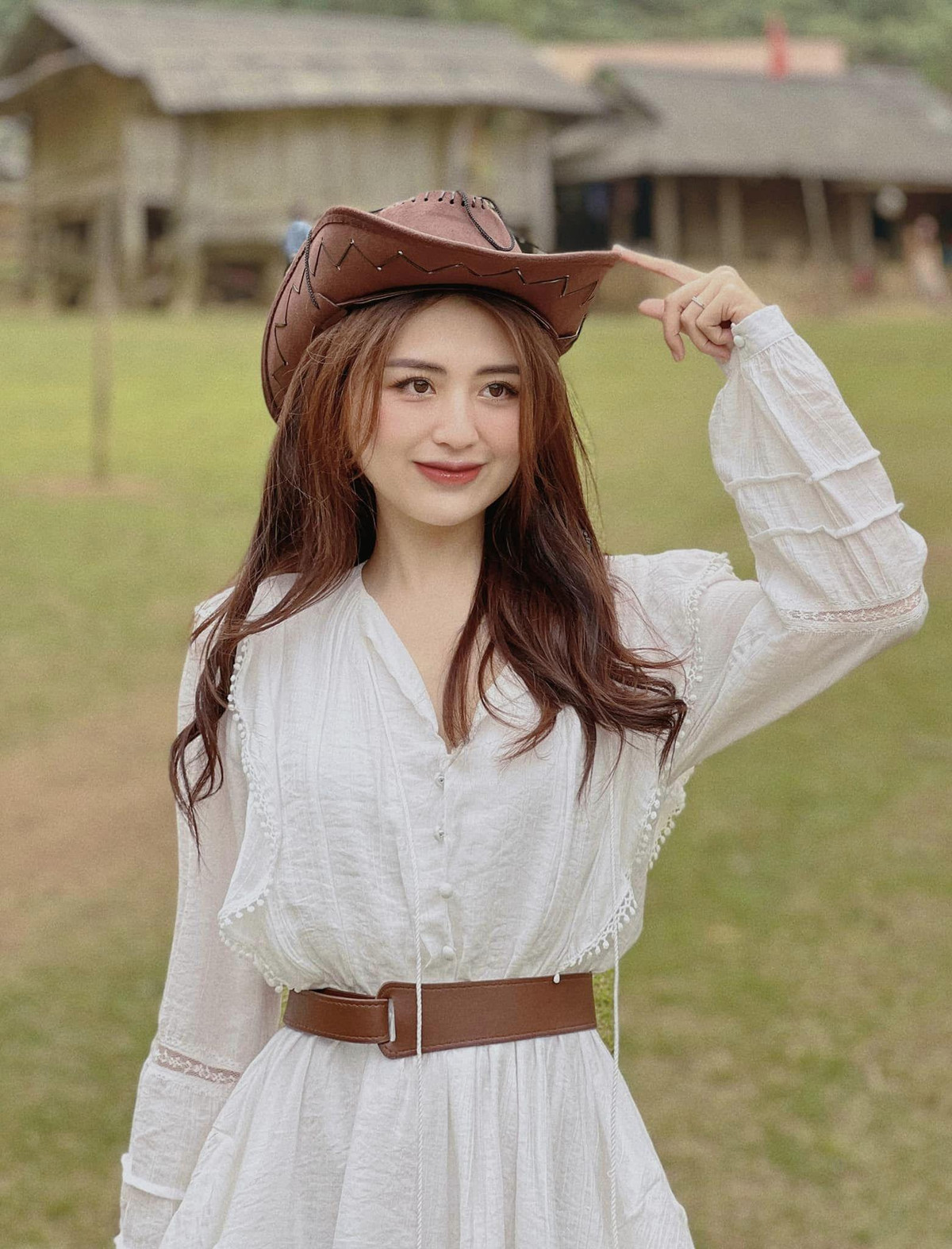 Huyền Trang tiết lộ, cô cũng gặp nhiều áp lực về ngoại hình. Cũng giống như BTV dẫn sóng Thời sự, các BTV Thể thao cũng có những quy tắc riêng về trang phục.