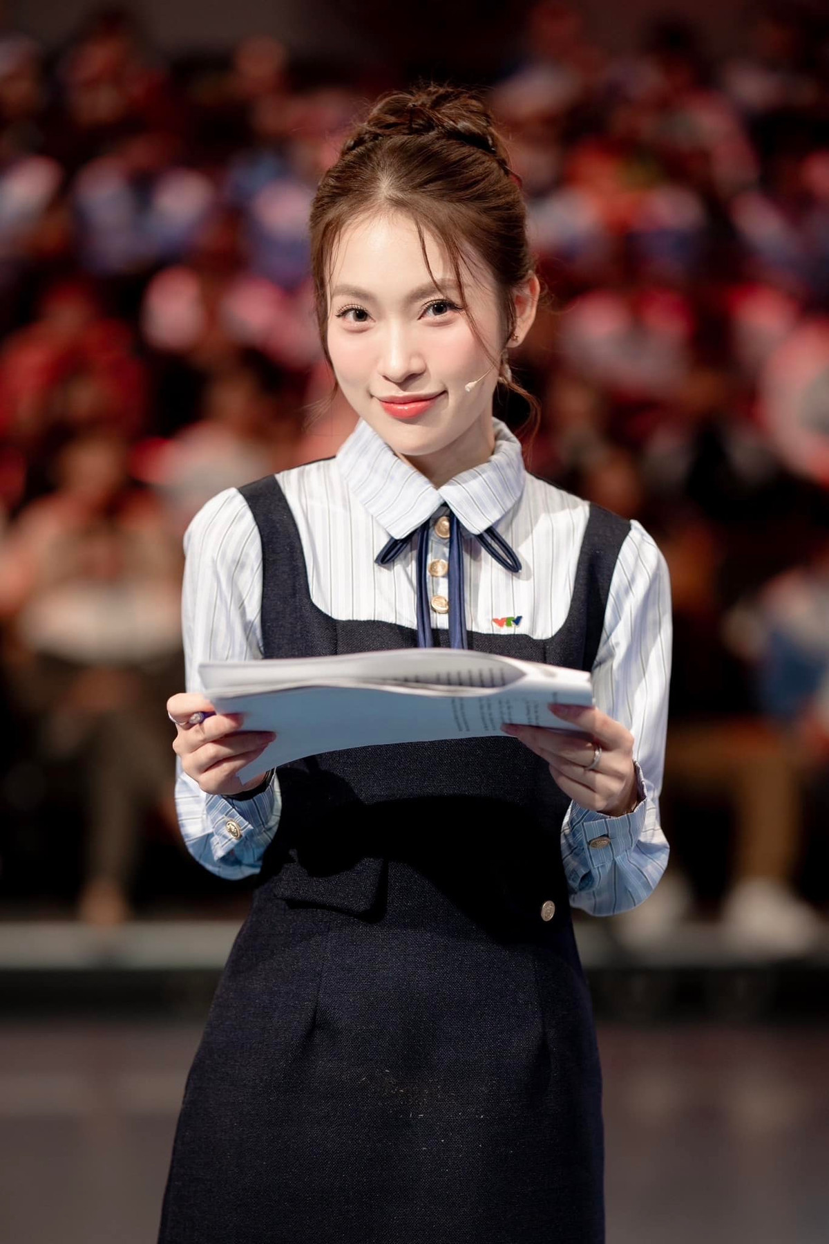 Năm 2022, Khánh Vy sở hữu một căn nhà rộng 100m2 ở Hà Nội và đón cha mẹ đến ở cùng.