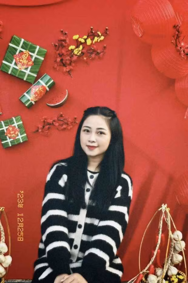 Kết quả chụp MRI cho thấy tiền đạo 27 tuổi này bị đứt hoàn toàn dây chằng chéo trước. Sau đó, anh đã phải sang Singapore để phẫu thuật.