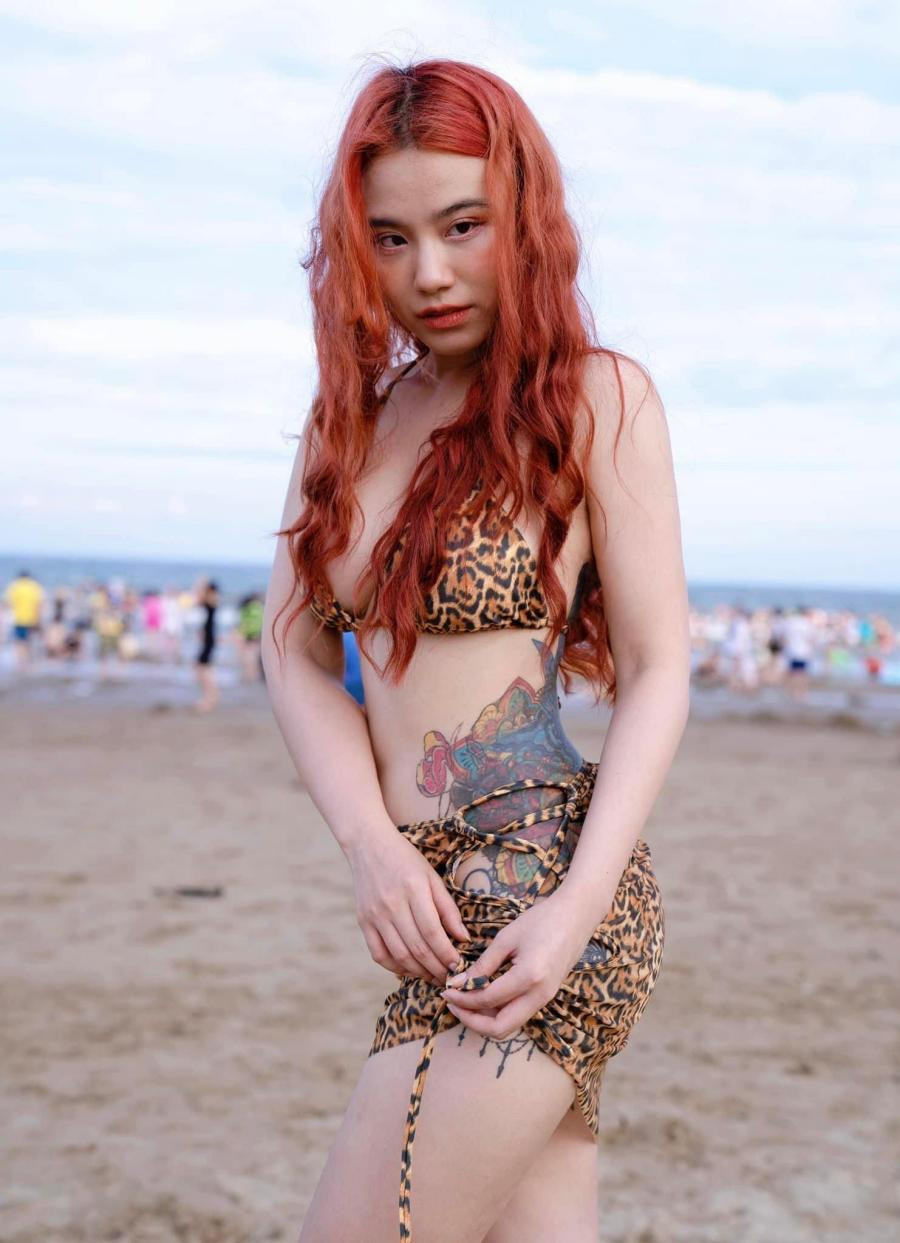 Linh Miu là một hot girl, một diễn viên xinh đẹp. Cô tham gia diễn xuất ở nhiều mảng khác nhau và có hàng triệu người theo dõi trên mạng xã hội.